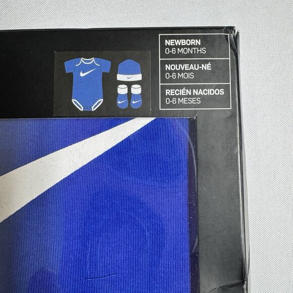 Nike Swoosh 3-Piece Bodysuit, Beanie & Booties Set Blue Infant Size 0-6 Months - Picture 4 of 7